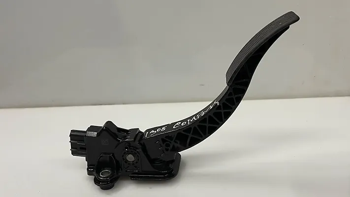 Accelerator pedal - 2014 Jeep Compass Sport