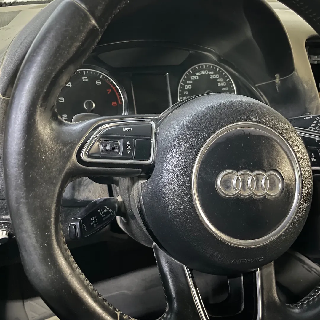 Steering wheel - 2015 Audi Q5