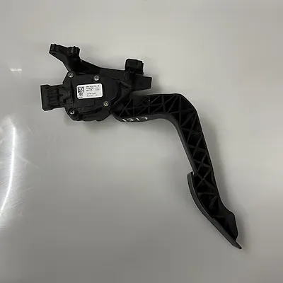 Accelerator pedal - 2012 Cadillac CTS