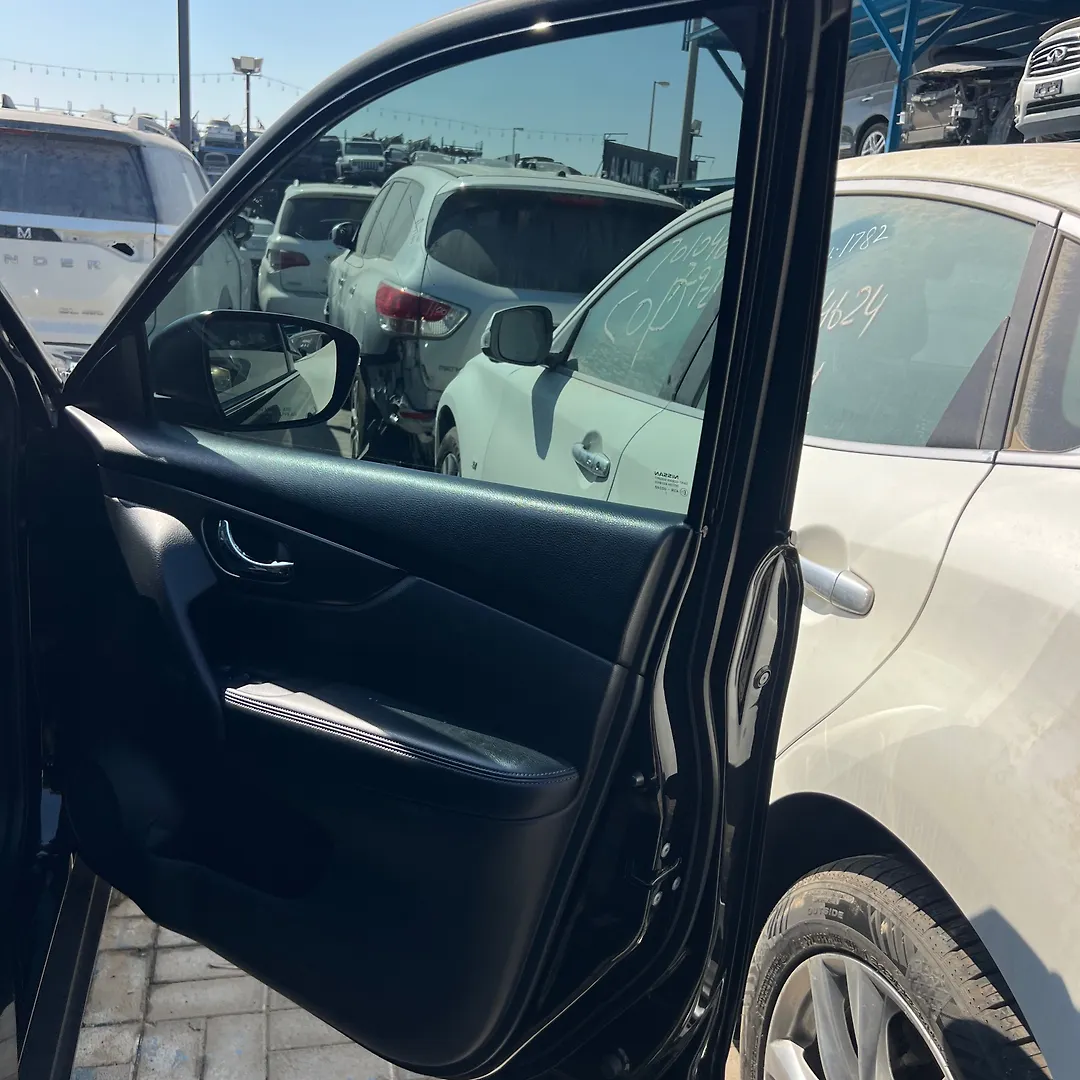 Door (RHF) - 2015 Nissan Rogue