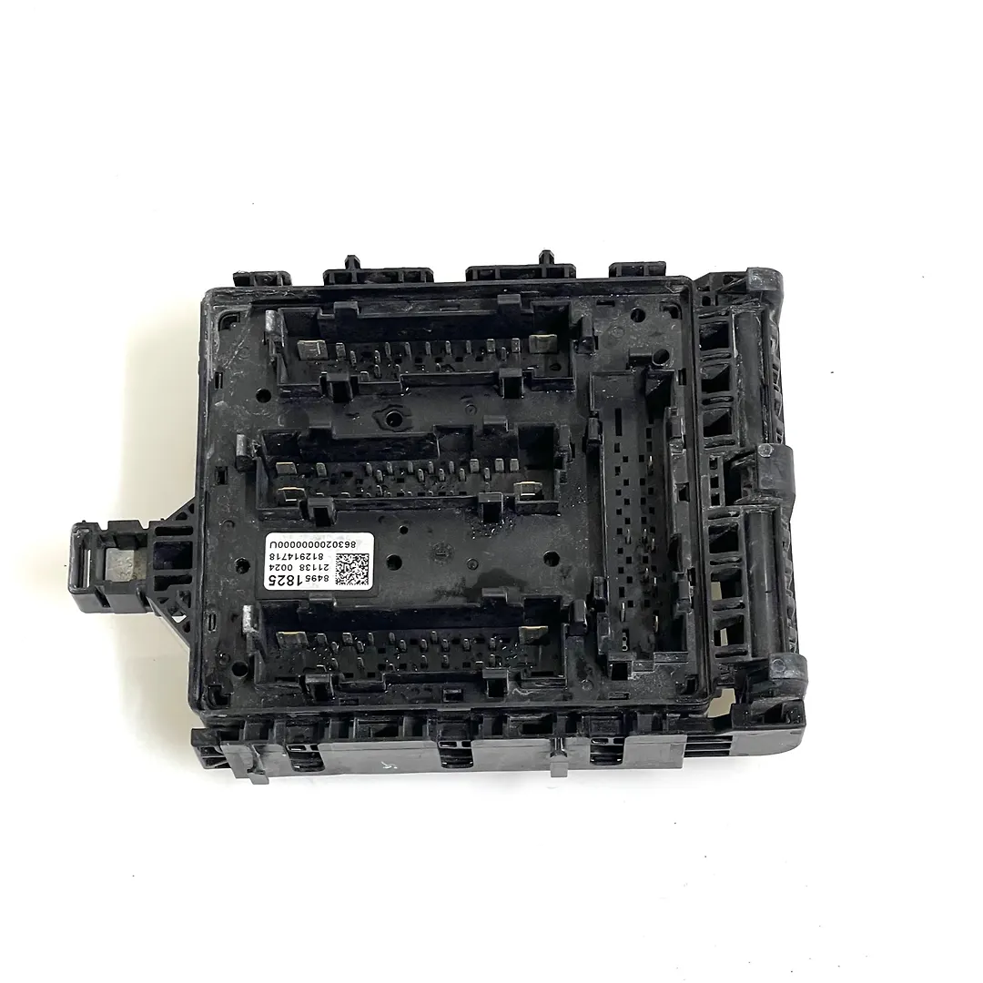 Fuse box - 2020 Cadillac XT6 Sport AWD