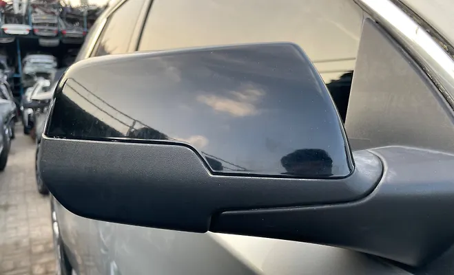Side Mirror (RH) - 2021 Chevrolet Traverse