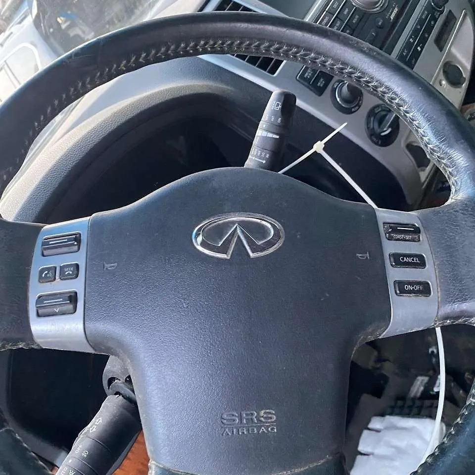 Steering wheel - 2010 Infiniti QX56 5.6i
