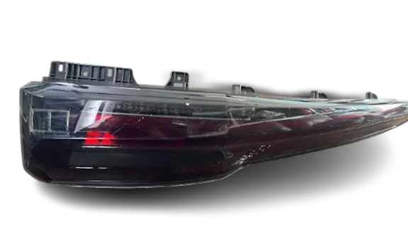 Tail Light (RH) - 2015 GMC Yukon SLT
