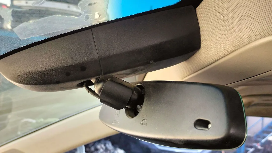 Rear view mirror - 2014 Cadillac ATS LUXURY