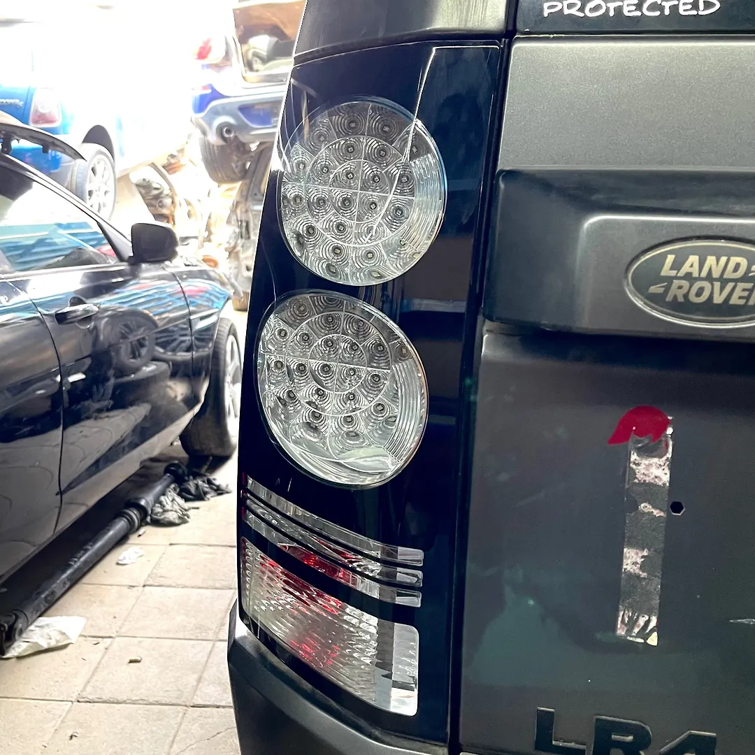 Tail Light (LH) - 2015 Land Rover LR4