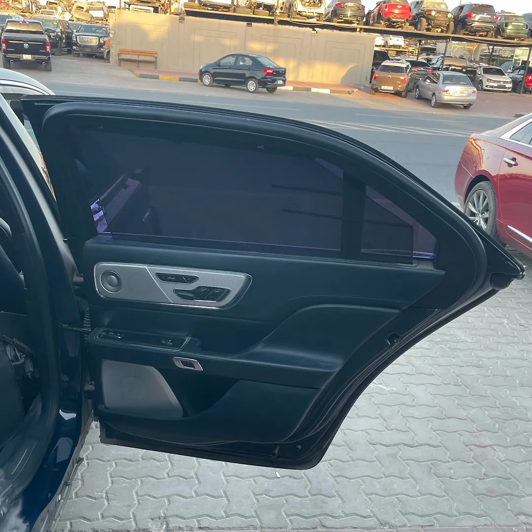 Door (RHB) - 2018 Lincoln Continental