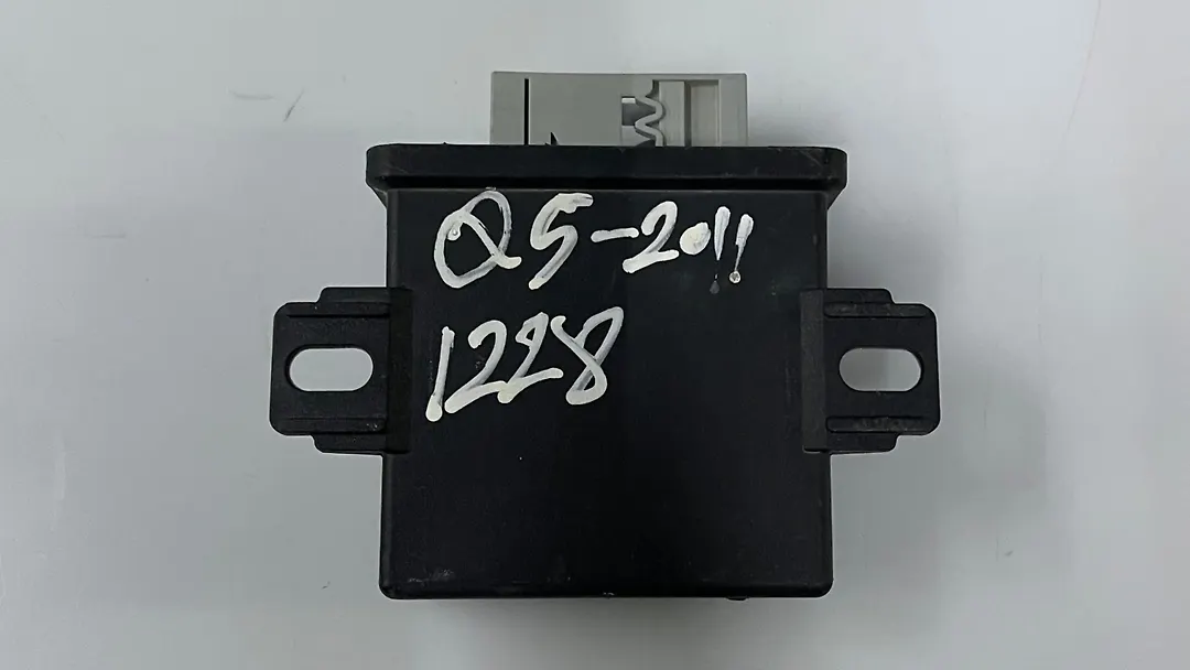 Headlight Control Module - 2010 Audi Q5