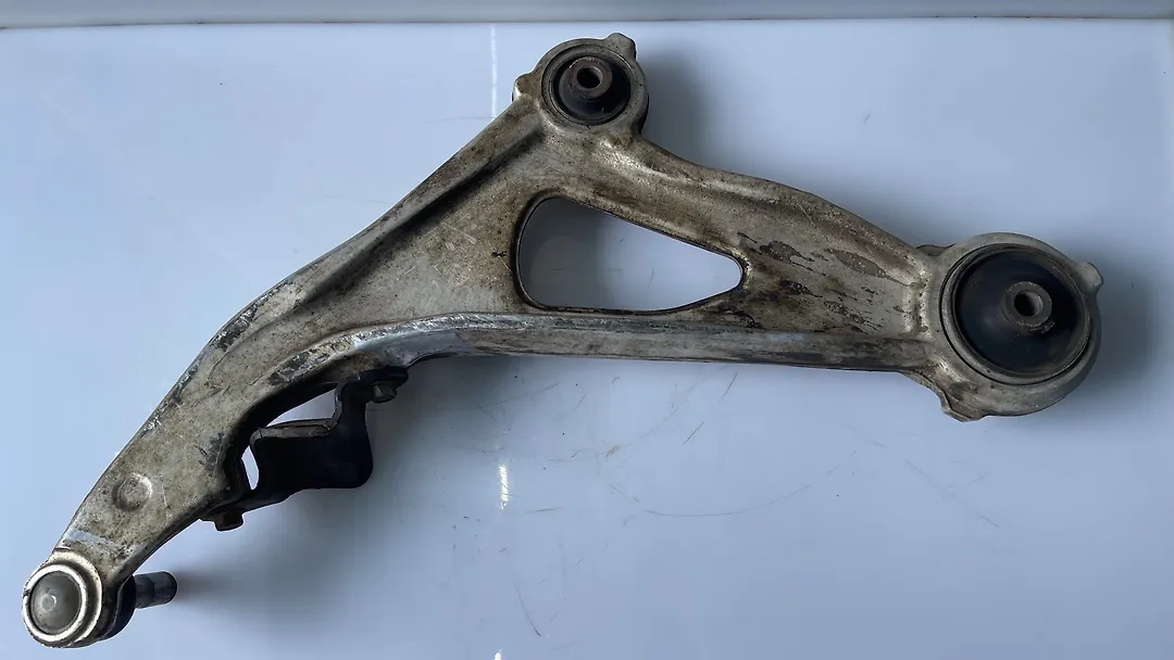 Lower arm (RH) - 2014 Nissan Pathfinder
