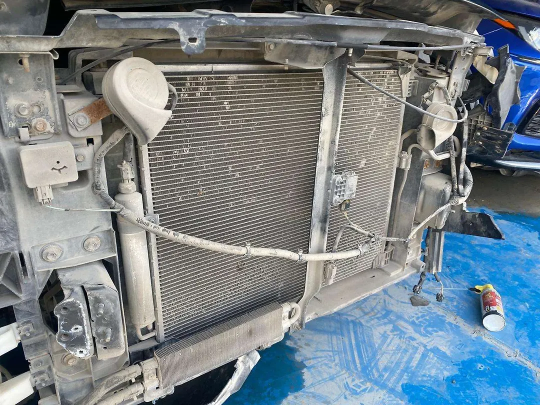 Radiator - 2014 Infiniti QX70 3.7i