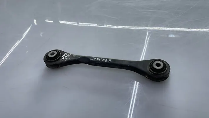 Lower arm (RH) - 2011 Audi A4
