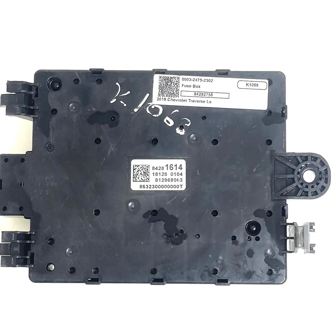 Fuse box - 2018 Chevrolet Traverse LS