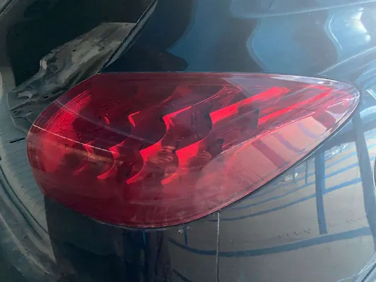 Tail Light (RH) - 2015 Infiniti QX50