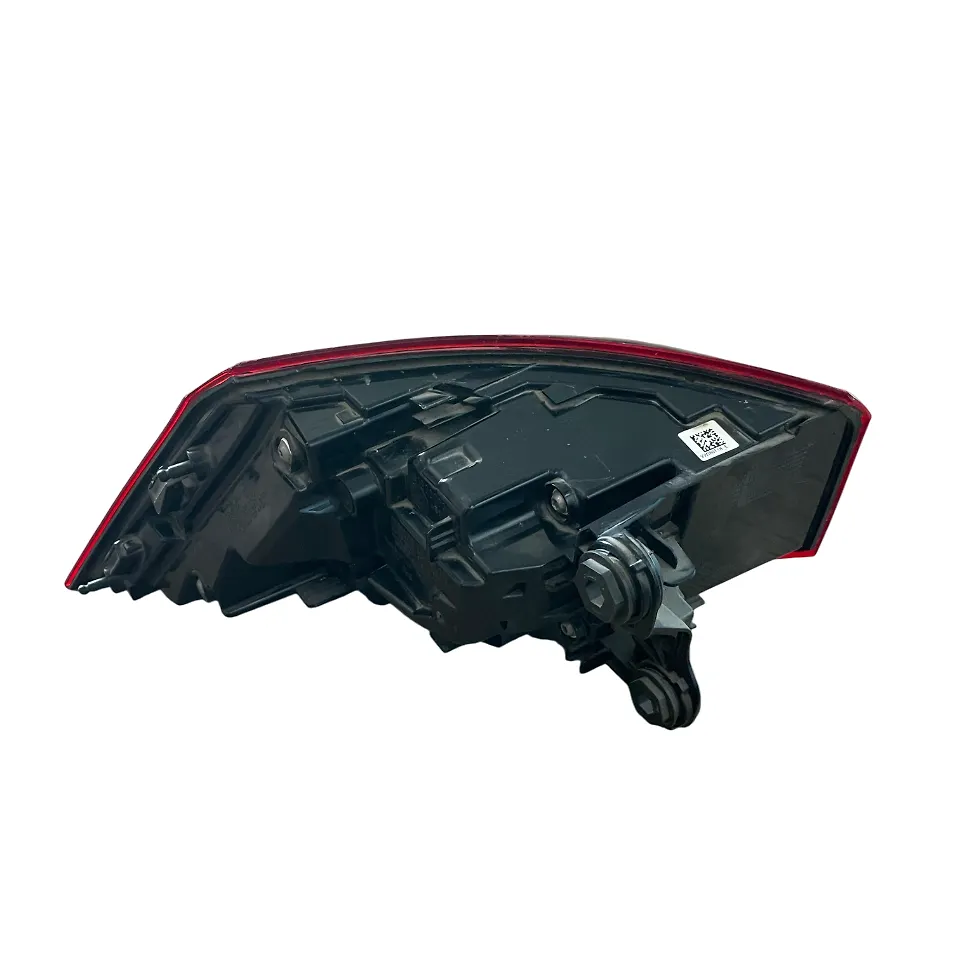 Tail Light (RH) - 2020 Volkswagen Golf