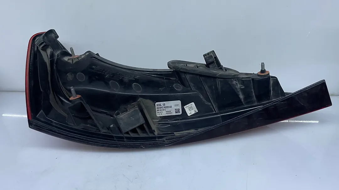 Tail Light (LH) - 2013 Audi Q5