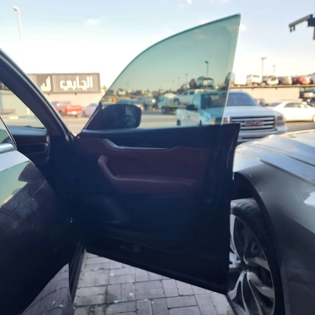 Door (RHF) - 2017 Maserati Levante