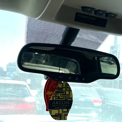 Mirror (Inner rear view) - 2011 Cadillac Escalade Luxury