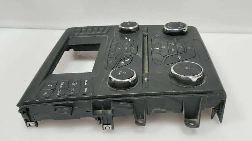Multimedia Control Unit - 2015 Ford Fusion