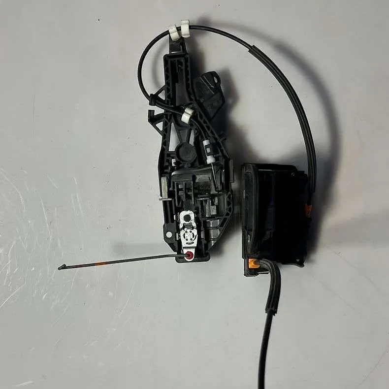 DOOR LOCK(LHF) - 2018 GMC Terrain