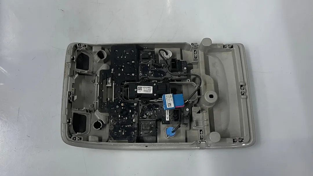 Overhead Console - 2016 Audi A7