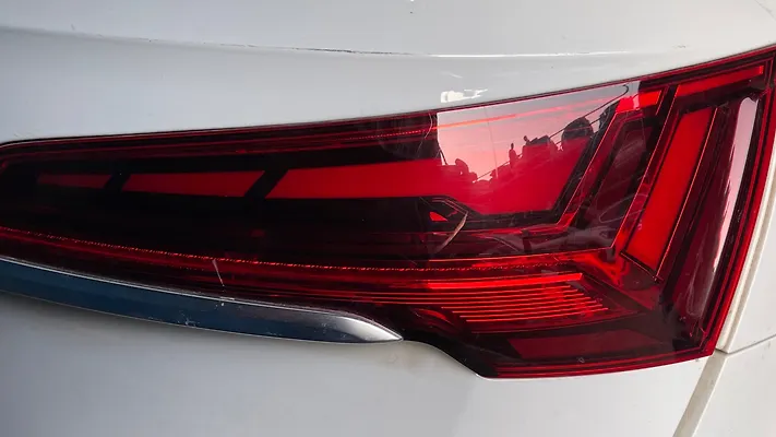 Tail Light (RH) - 2021 Audi Q5
