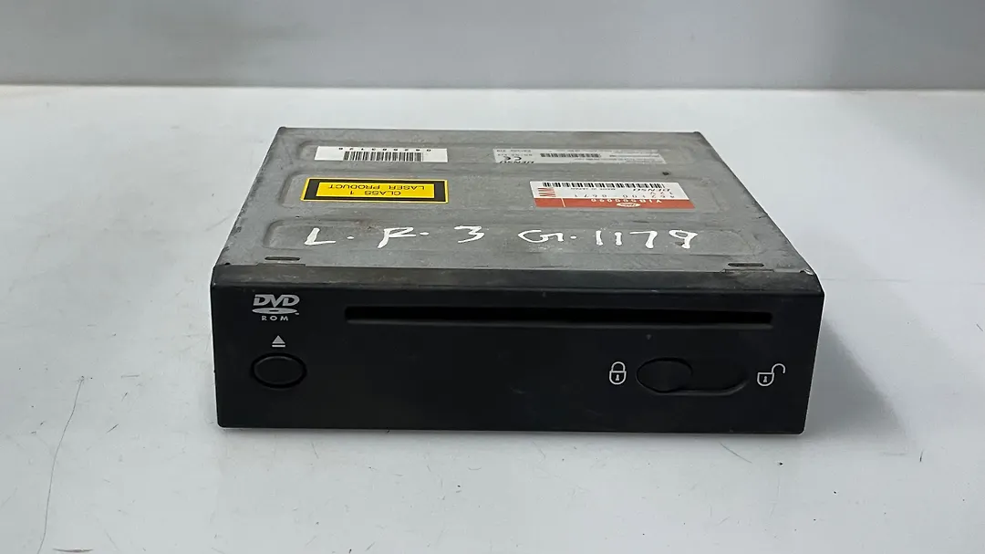 Navigation DVD player - 2006 Land Rover LR3