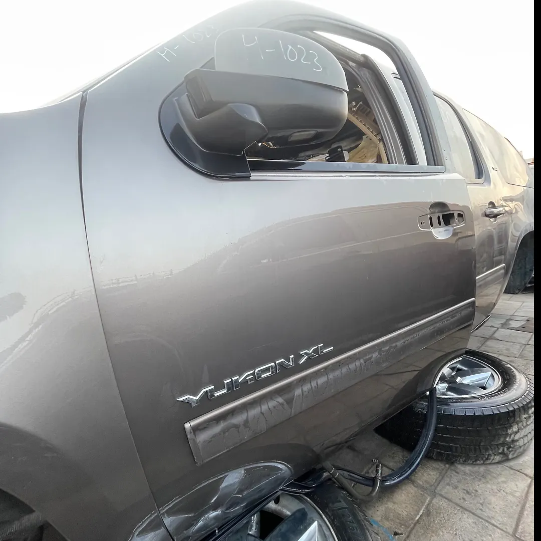 Door (LHF) - 2011 GMC Yukon XL SLT 1/2 ton