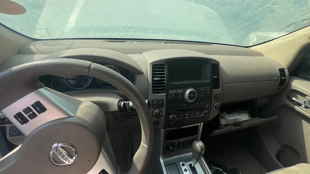 Dashboard  - 2011 Nissan Pathfinder 4.0