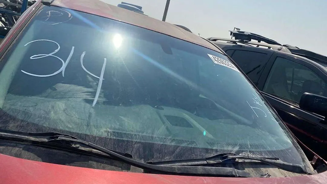 Windshield glass - 2013 Nissan Pathfinder