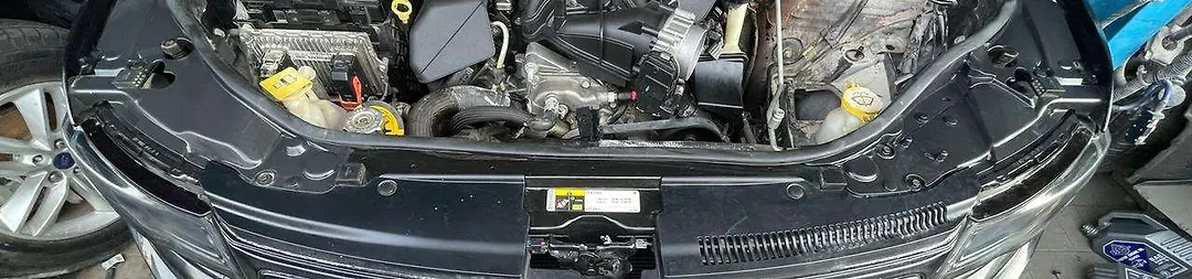 Radiator cover baffle - 2014 Jeep GRAND CHEROKEE