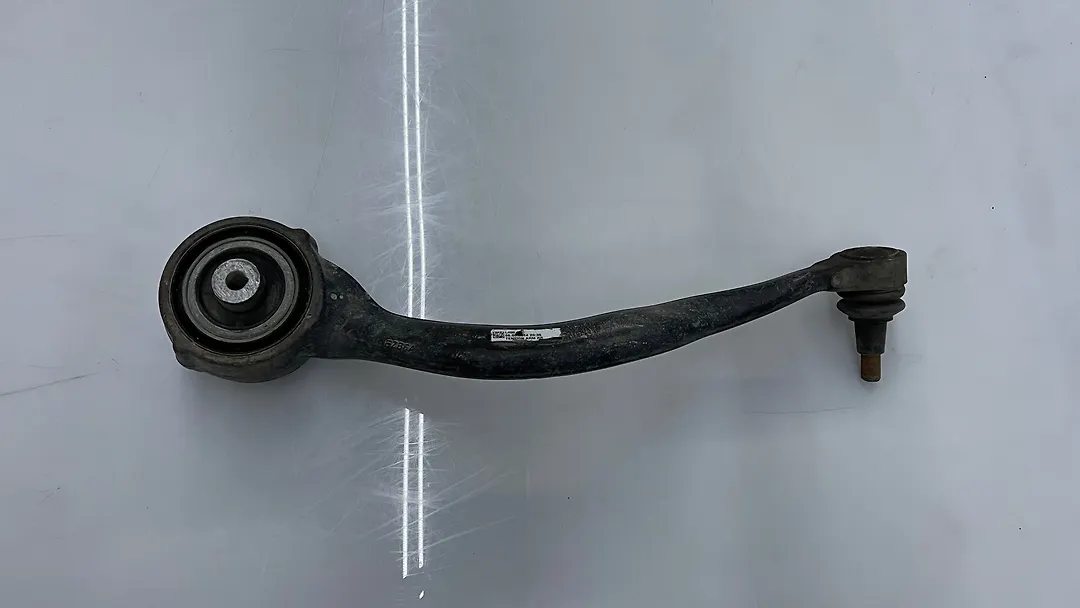 Lower arm (RH) - 2014 Land Rover RANGE ROVER HSE