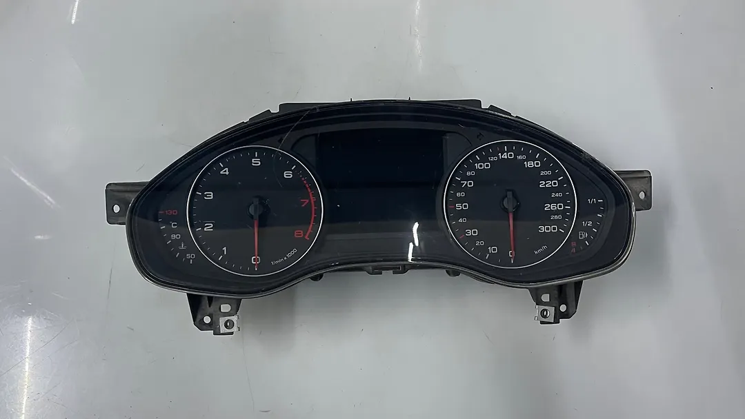 Speedometer - 2013 Audi A6