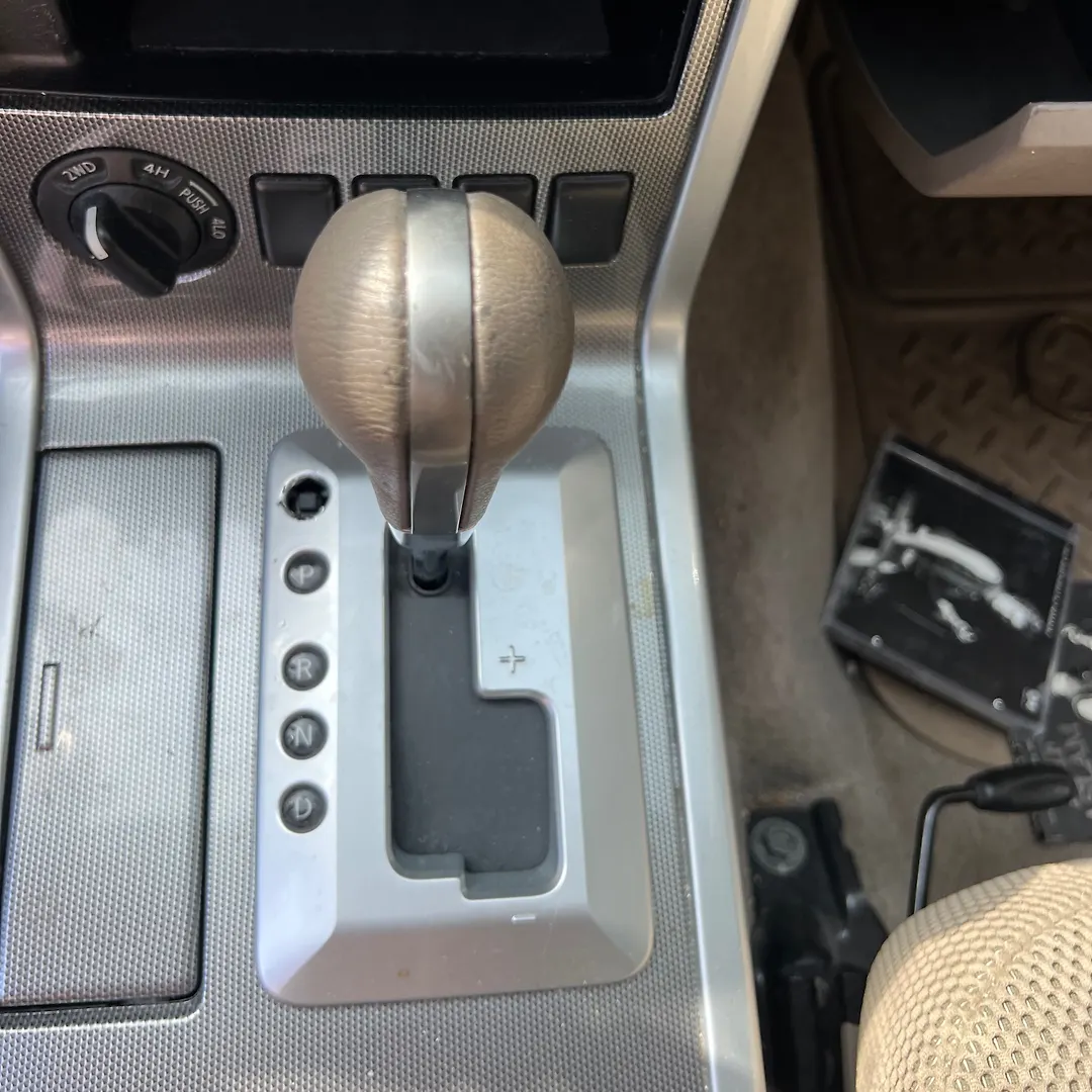 Gear Shift Knob(Automatic) - 2011 Nissan Pathfinder 4.0