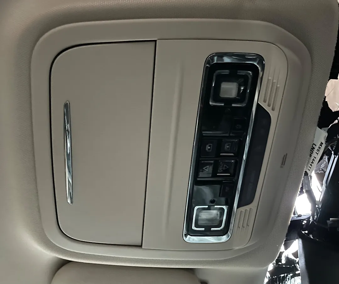 Overhead Console - 2022 Lincoln Corsair