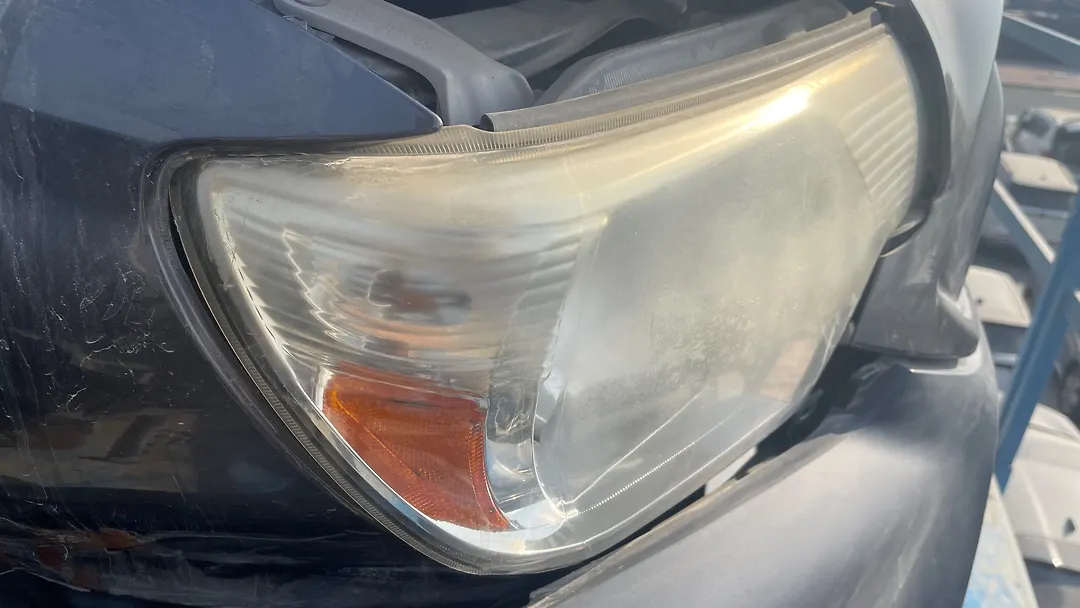 Headlight (RH) - 2014 Toyota Tacoma Delux Grade