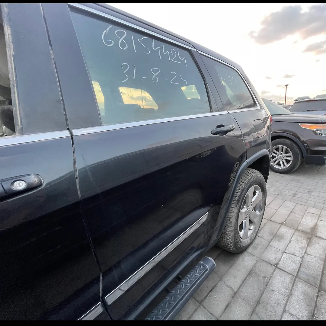 Door (LHB) - 2012 Jeep Grand Cherokee Laredo WK