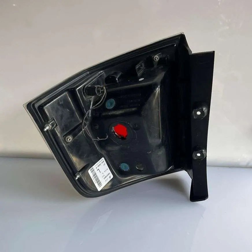 Tail Light (LH) - 2010 Ford Edge Limited
