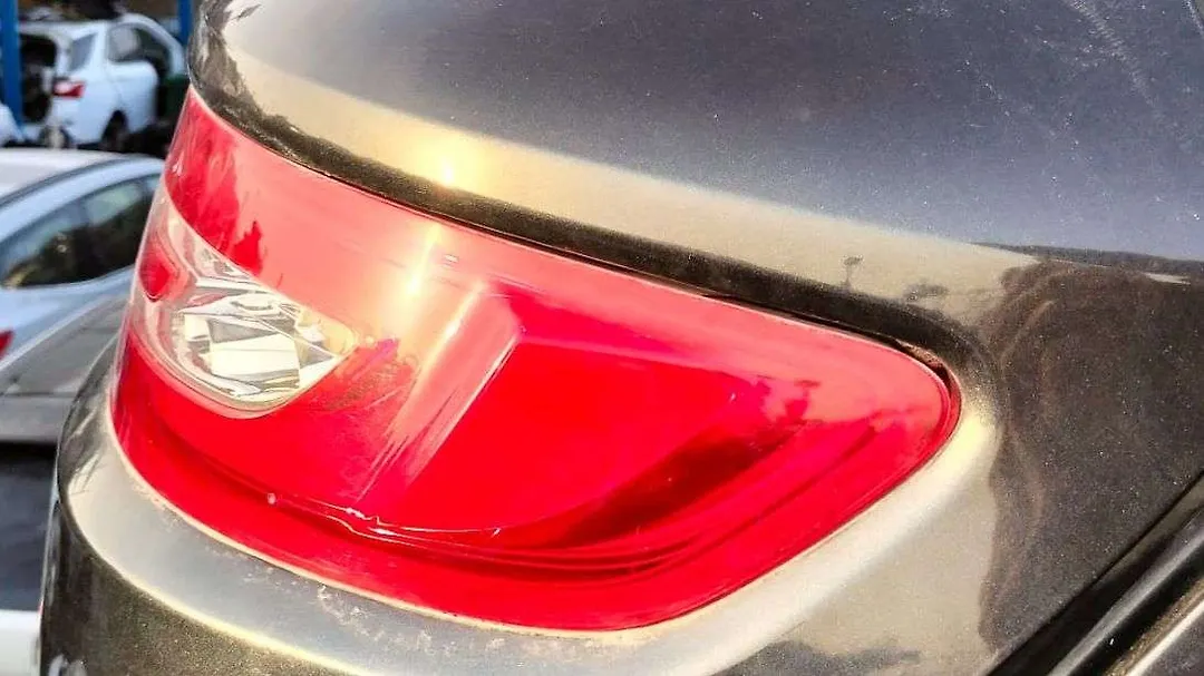 Tail Light (RH) - 2015 Lincoln MKC