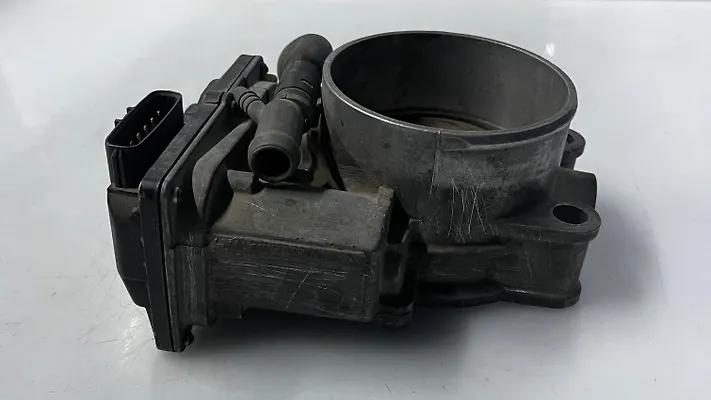 Throttle body - 2012 Land Rover RANGE ROVER