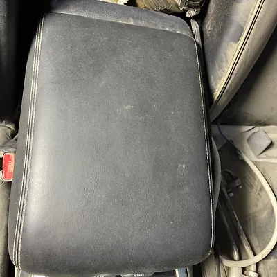 Armrest - 2017 Infiniti QX60