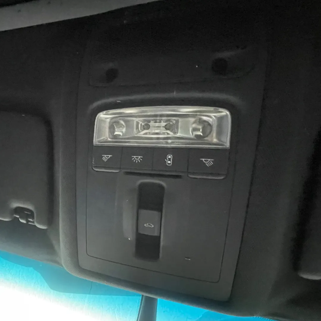 Overhead Console - 2018 Audi A3