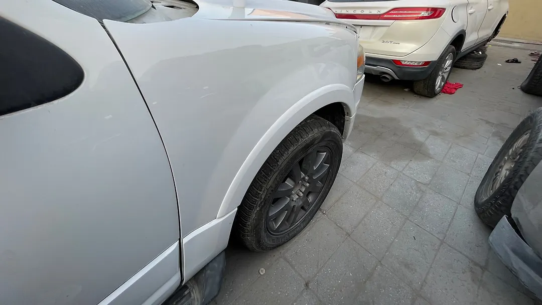 Fender (RHF) - 2012 Ford Expedition XLT/ KING RANCH