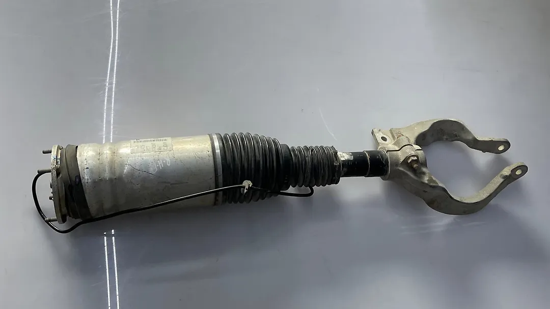 Shock Absorber (RHF) - 2015 Land Rover RANGE ROVER SuperCharged
