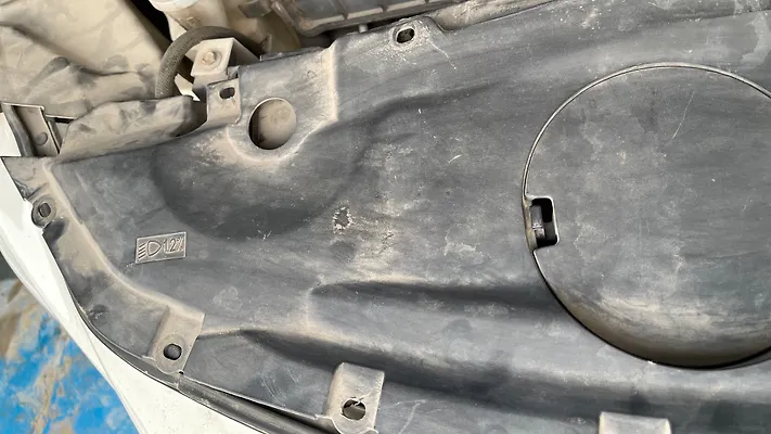 Radiator cover baffle - 2015 Infiniti QX60