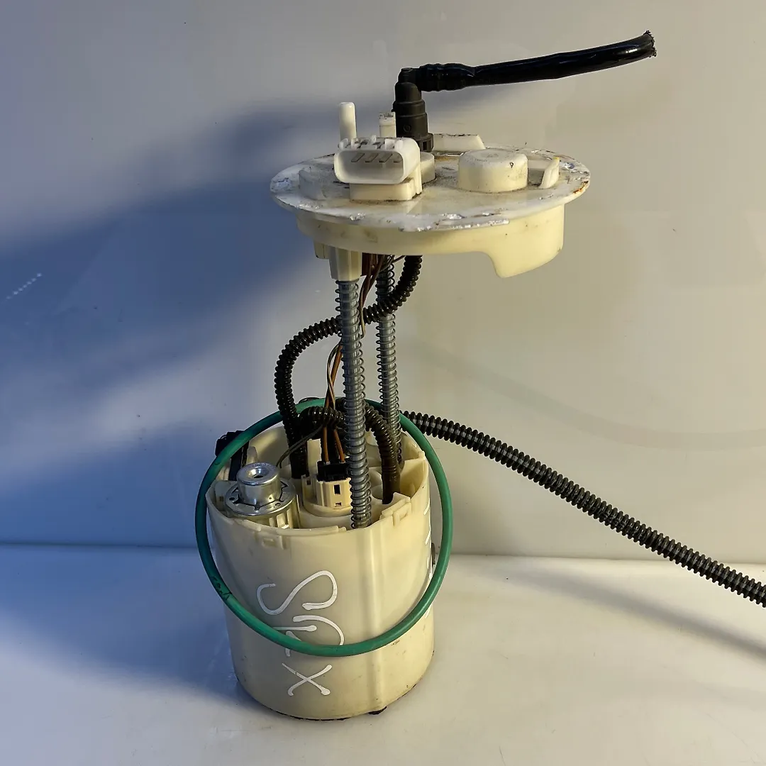 Fuel pump - 2011 Cadillac SRX Luxury