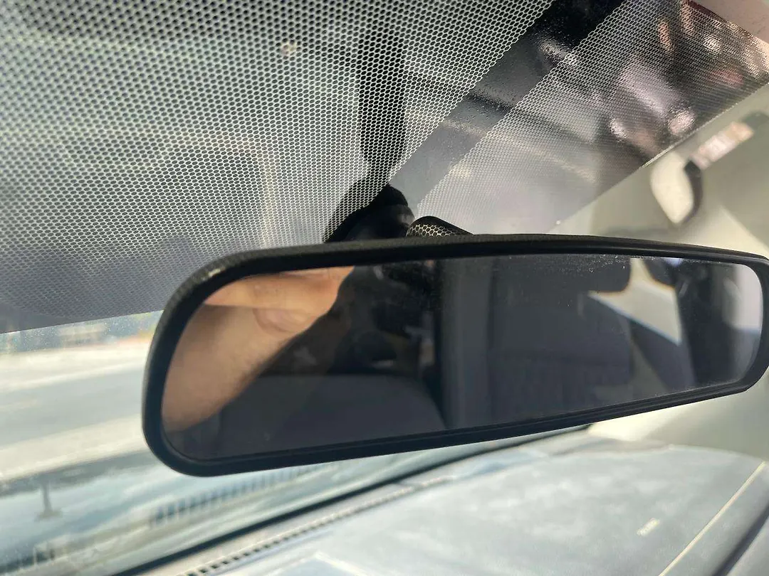 Rear view mirror - 2018 Nissan Titan