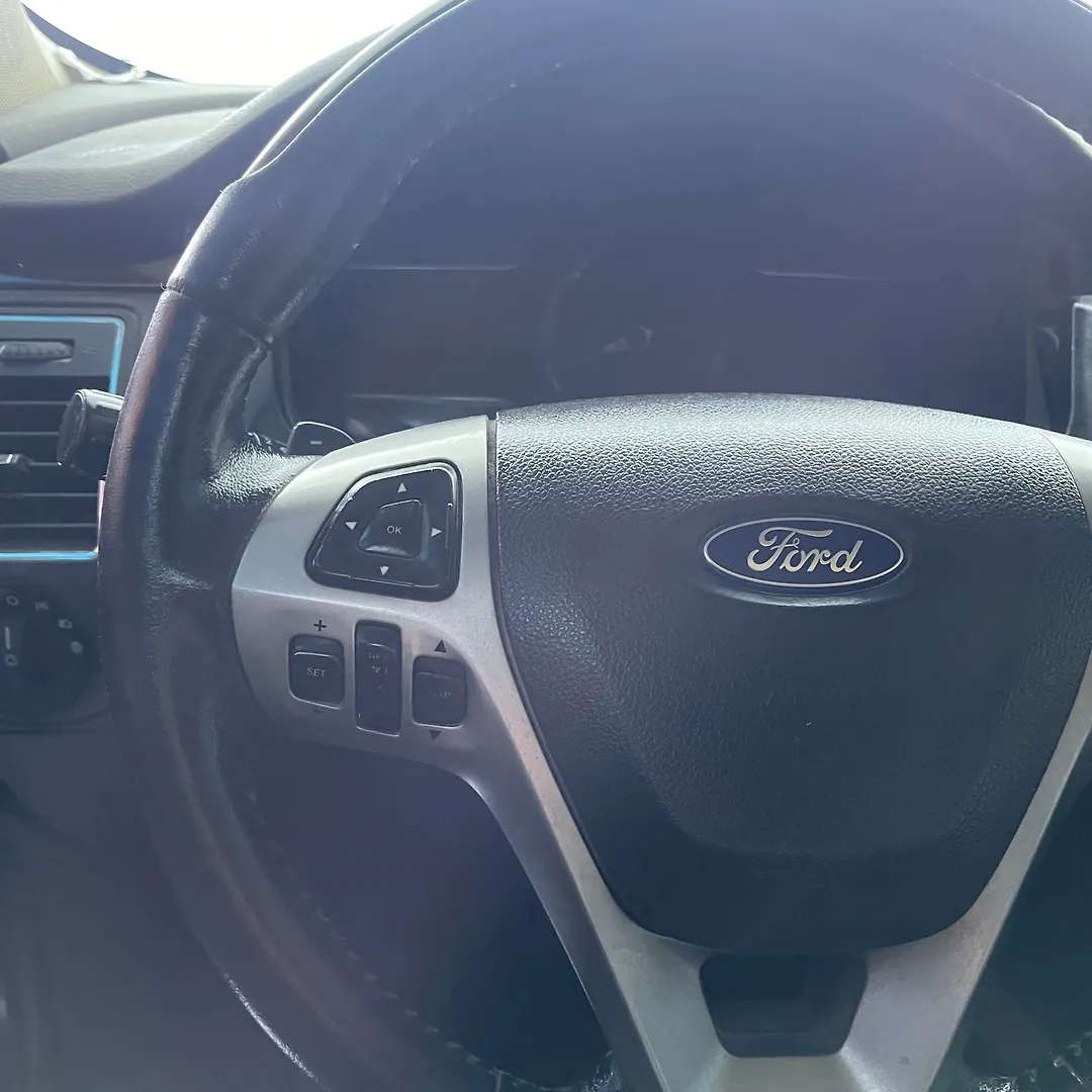 Steering wheel - 2017 Ford Flex
