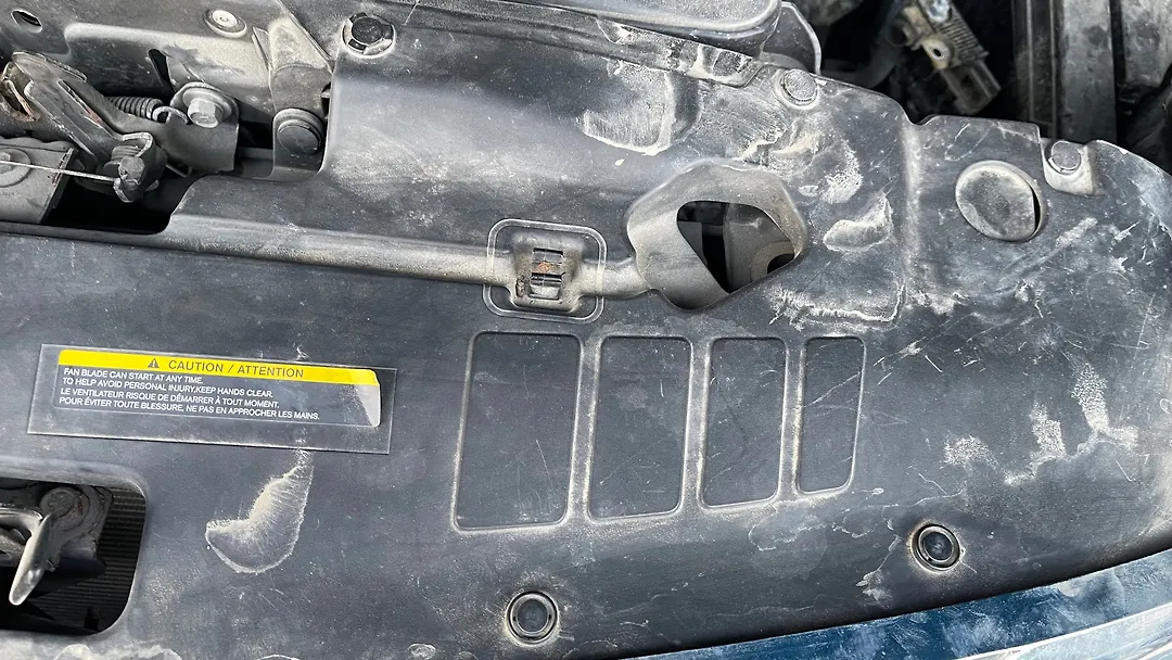 Radiator cover baffle - 2014 Nissan Pathfinder