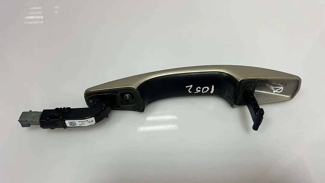 Door handle exterior LR - 2017 Lincoln MKX