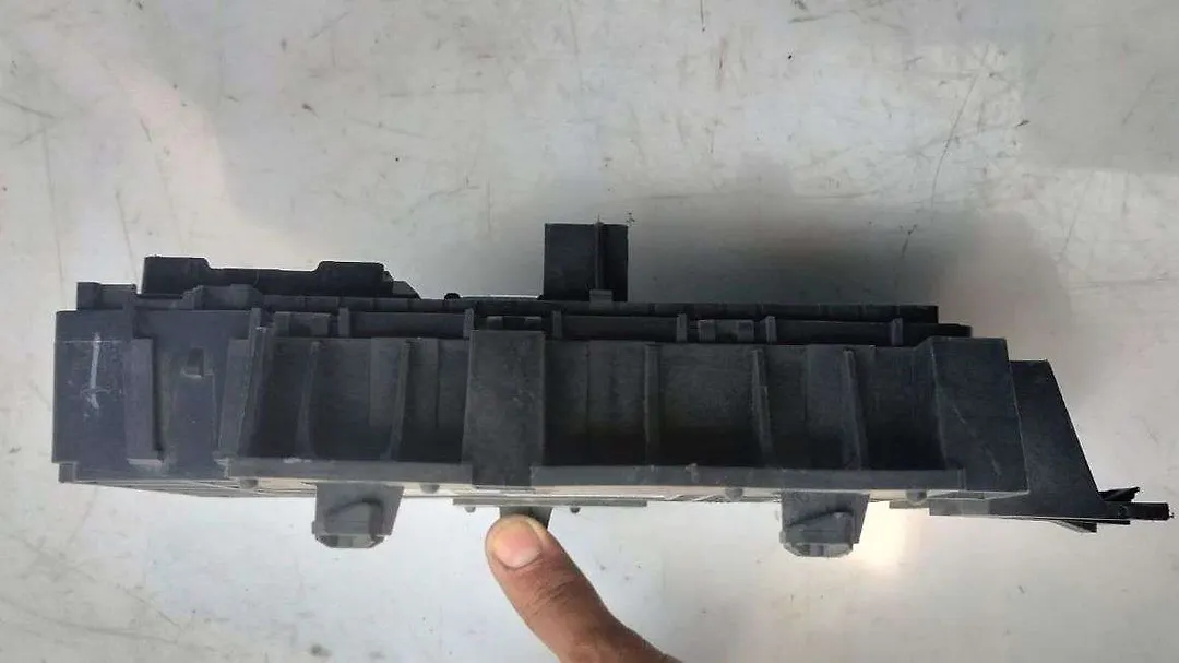 Fuse box - 2012 Ford Explorer